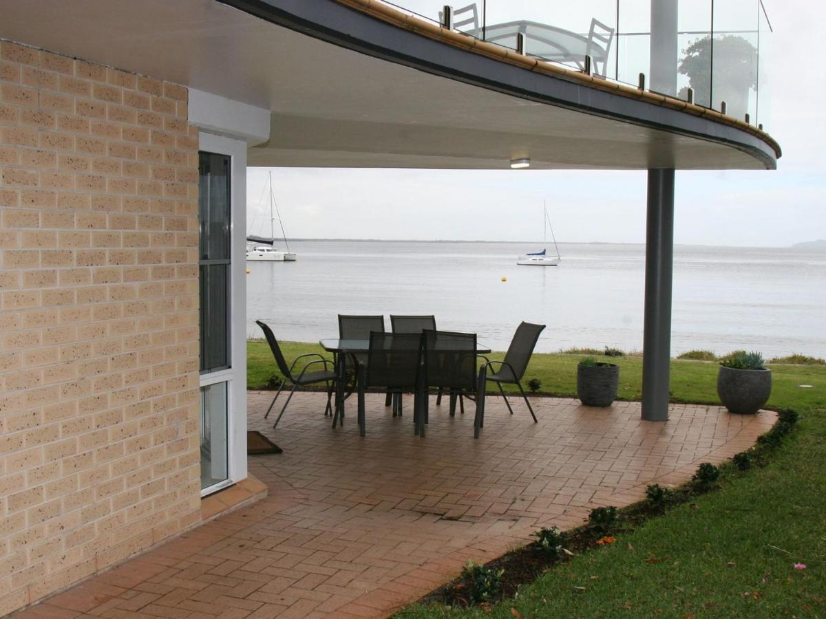 Appartamento The Clippers 1 Fabulous Waterfront Unit Salamander Bay Esterno foto
