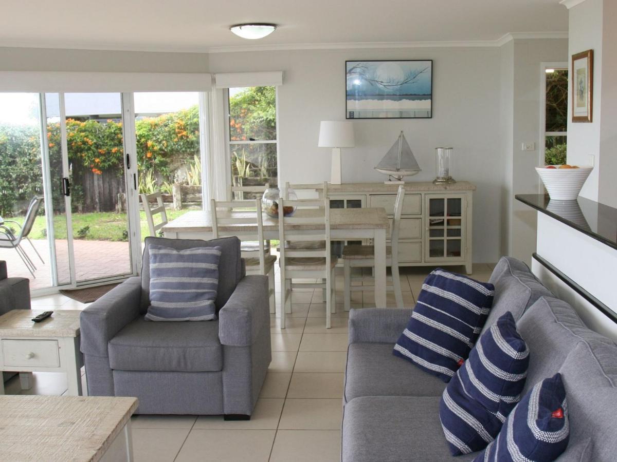 Appartamento The Clippers 1 Fabulous Waterfront Unit Salamander Bay Esterno foto