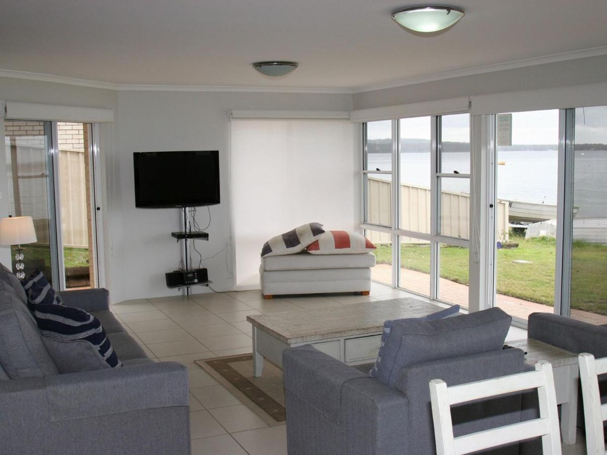 Appartamento The Clippers 1 Fabulous Waterfront Unit Salamander Bay Esterno foto
