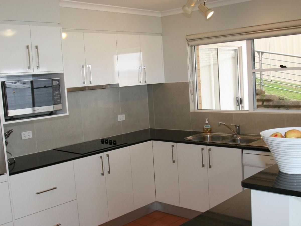 Appartamento The Clippers 1 Fabulous Waterfront Unit Salamander Bay Esterno foto