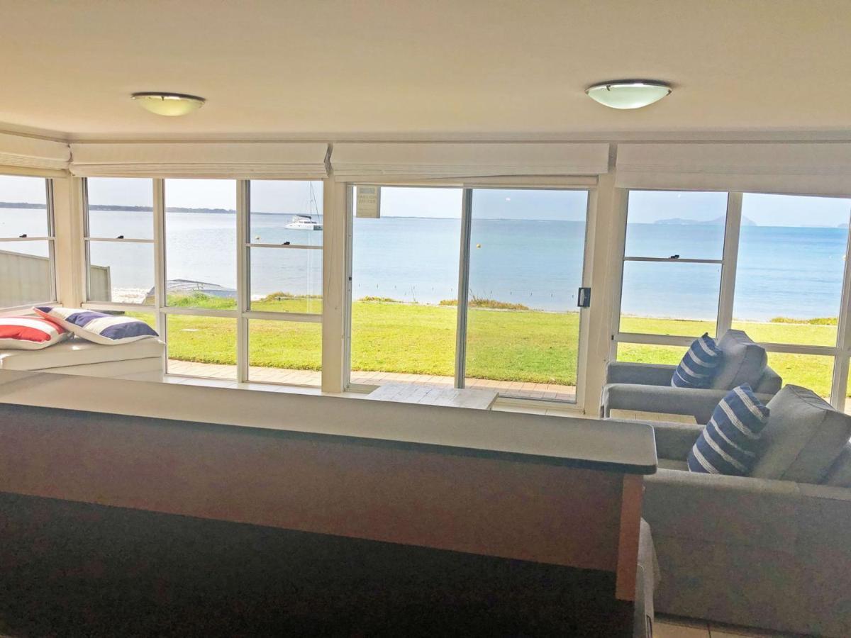Appartamento The Clippers 1 Fabulous Waterfront Unit Salamander Bay Esterno foto
